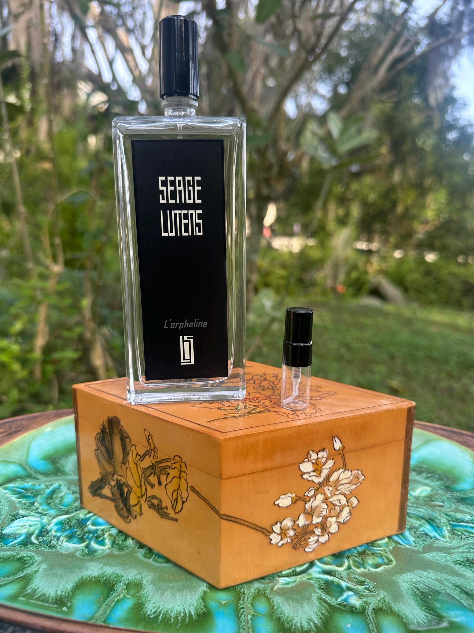 Serge Lutens  L'orpheline Sample