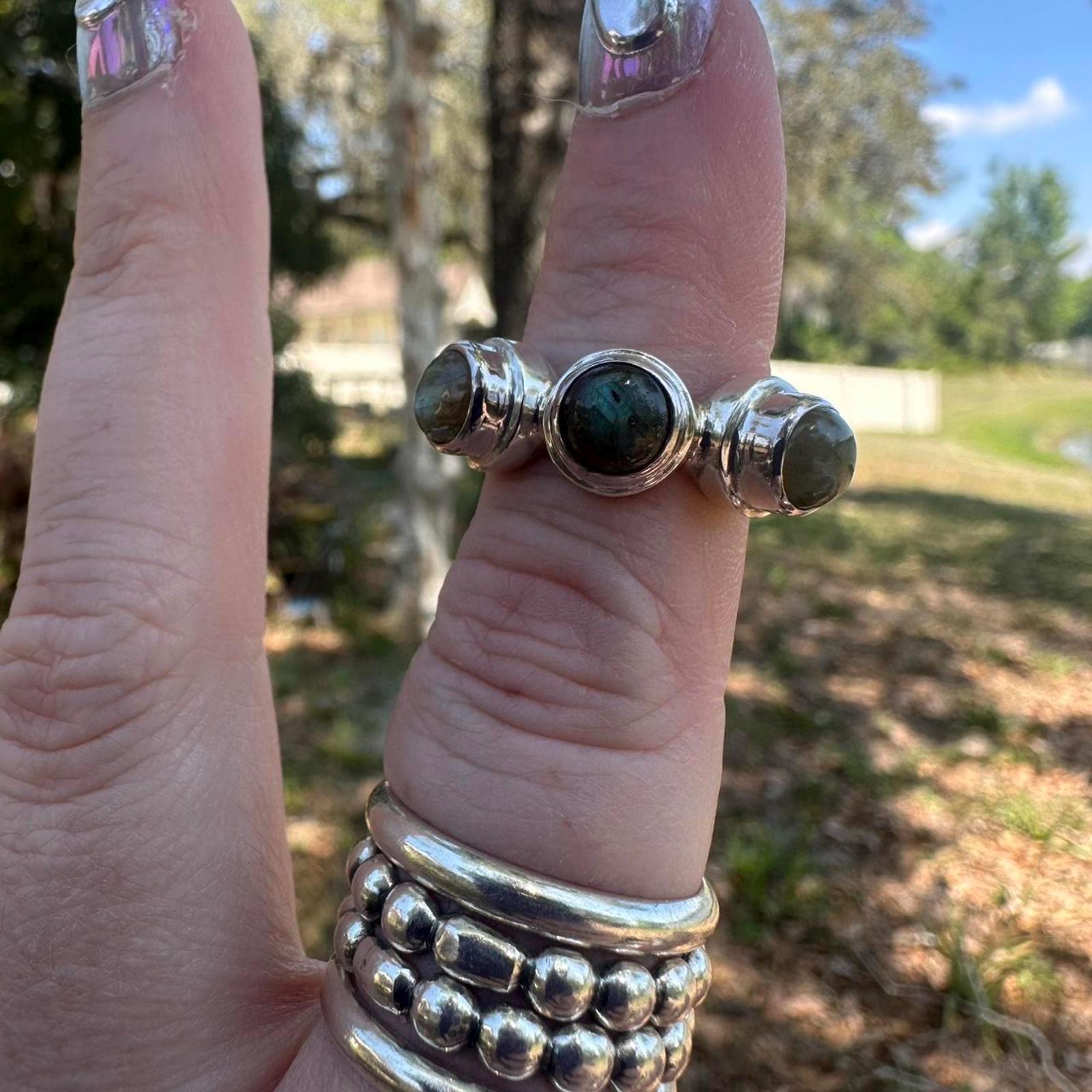 925 Sterling Silver Funky 3 Stone Labradorite Ring