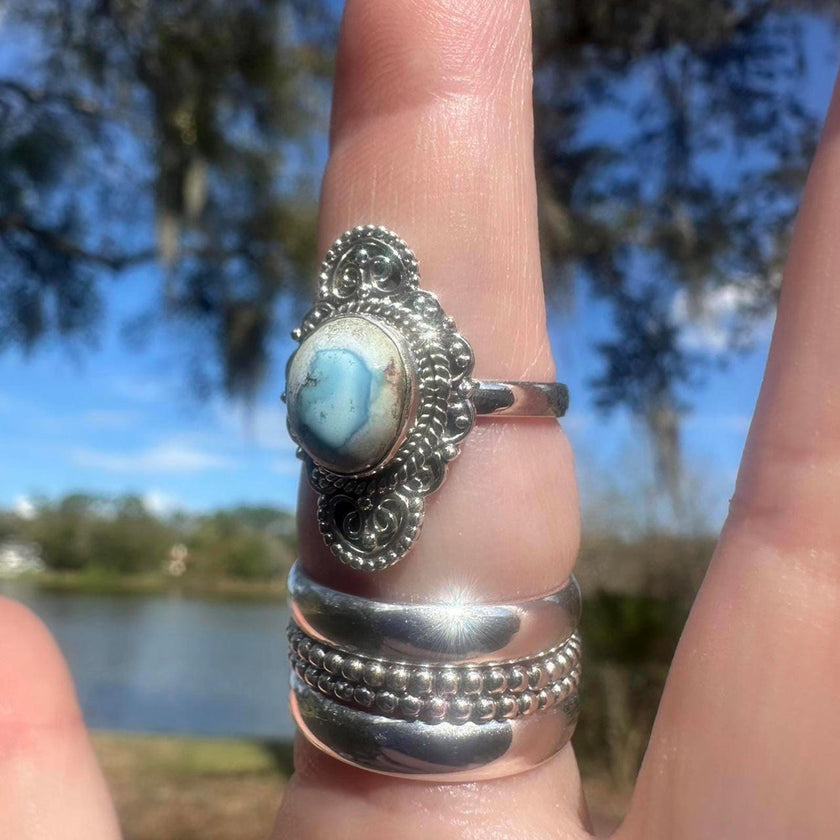 Sterling Silver Blue Kingman Turquoise Ring - Size 7.5