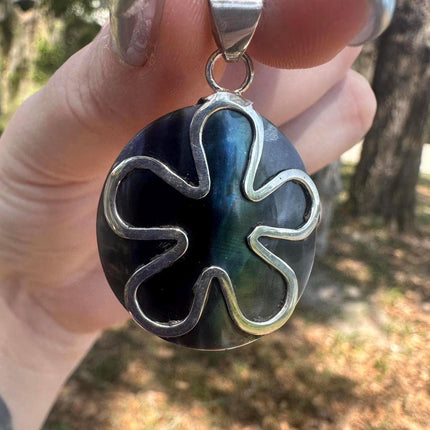 925 Sterling Silver Floral Shell  Pendant