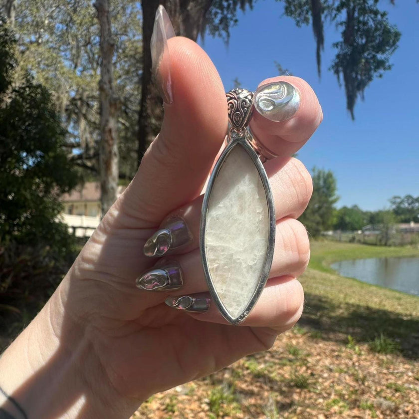925 Sterling Silver Moonstone Pendant