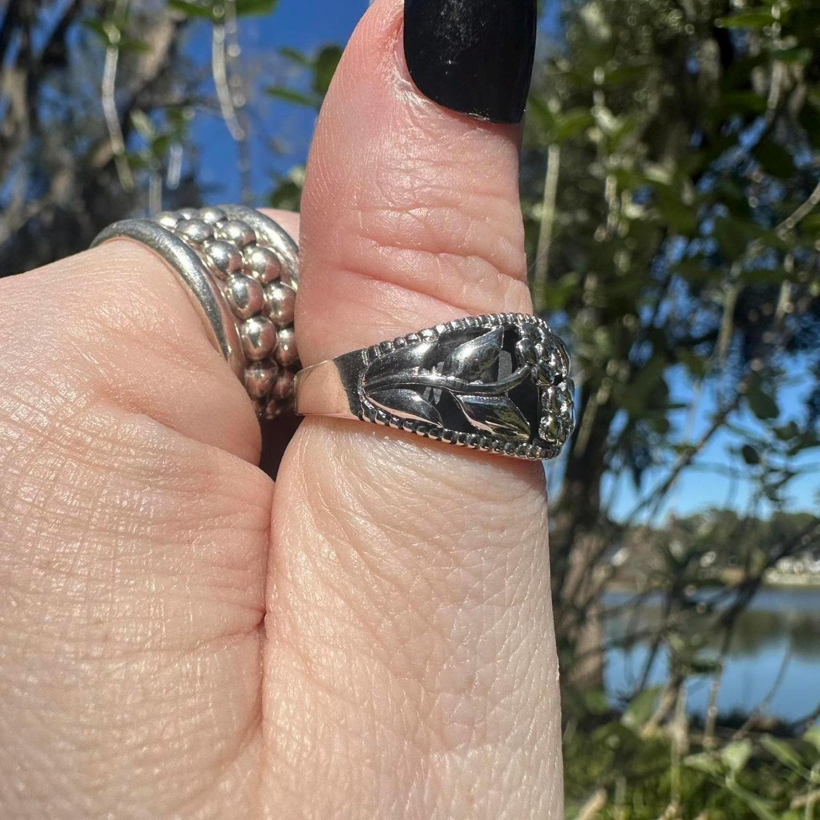 Sterling Silver Floral Thick Band Ring Size 7.75