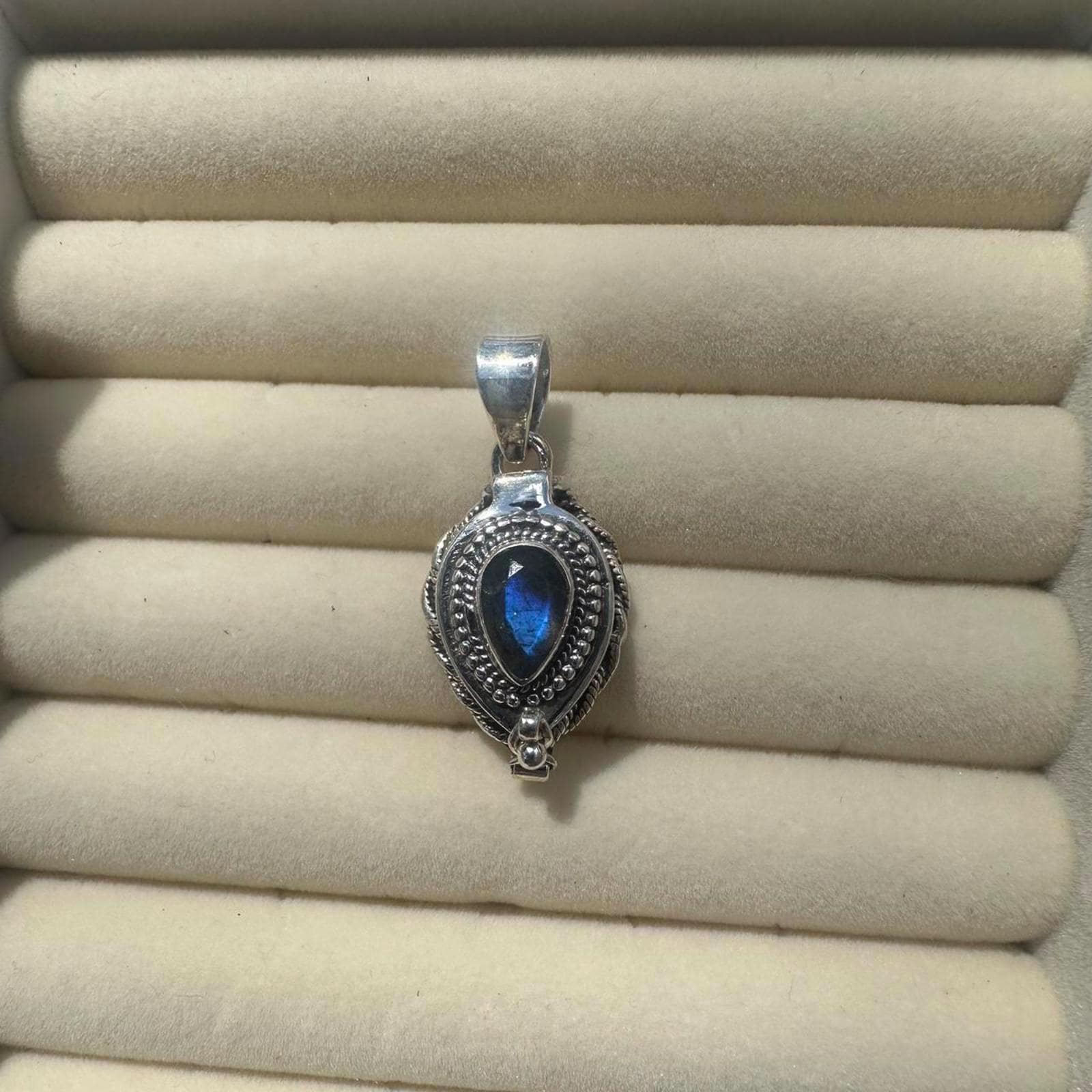 925 Sterling Silver Labradorite Poison Box Pedant