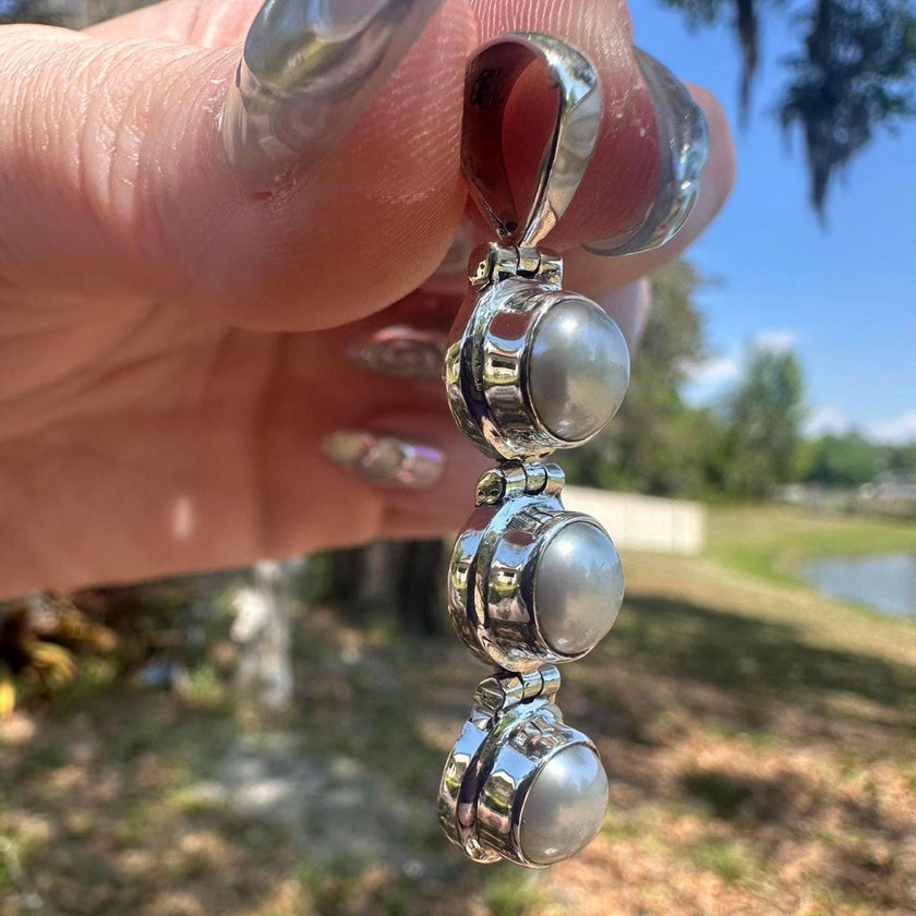 925 Sterling Silver 3 Stone Pearl Pendant