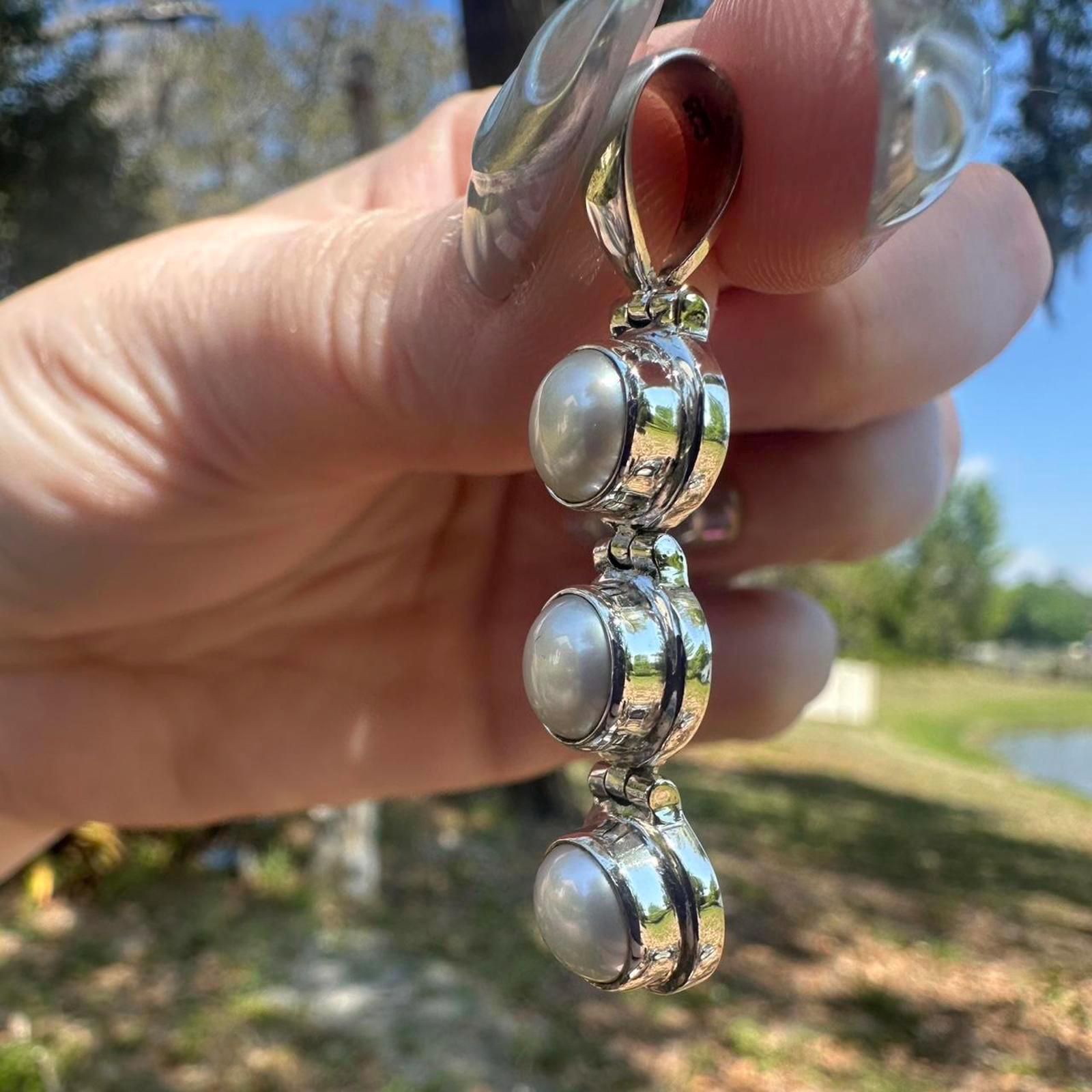 925 Sterling Silver 3 Stone Pearl Pendant