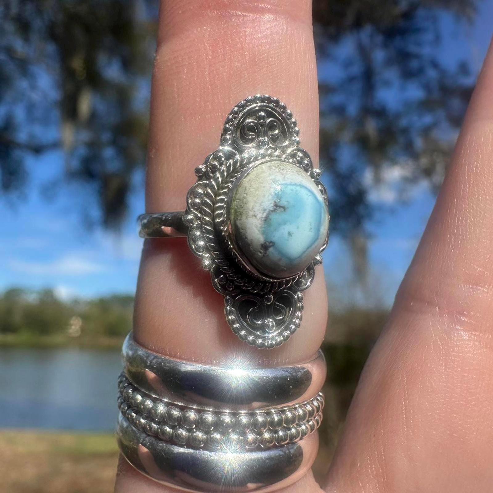 Sterling Silver Blue Kingman Turquoise Ring - Size 7.5