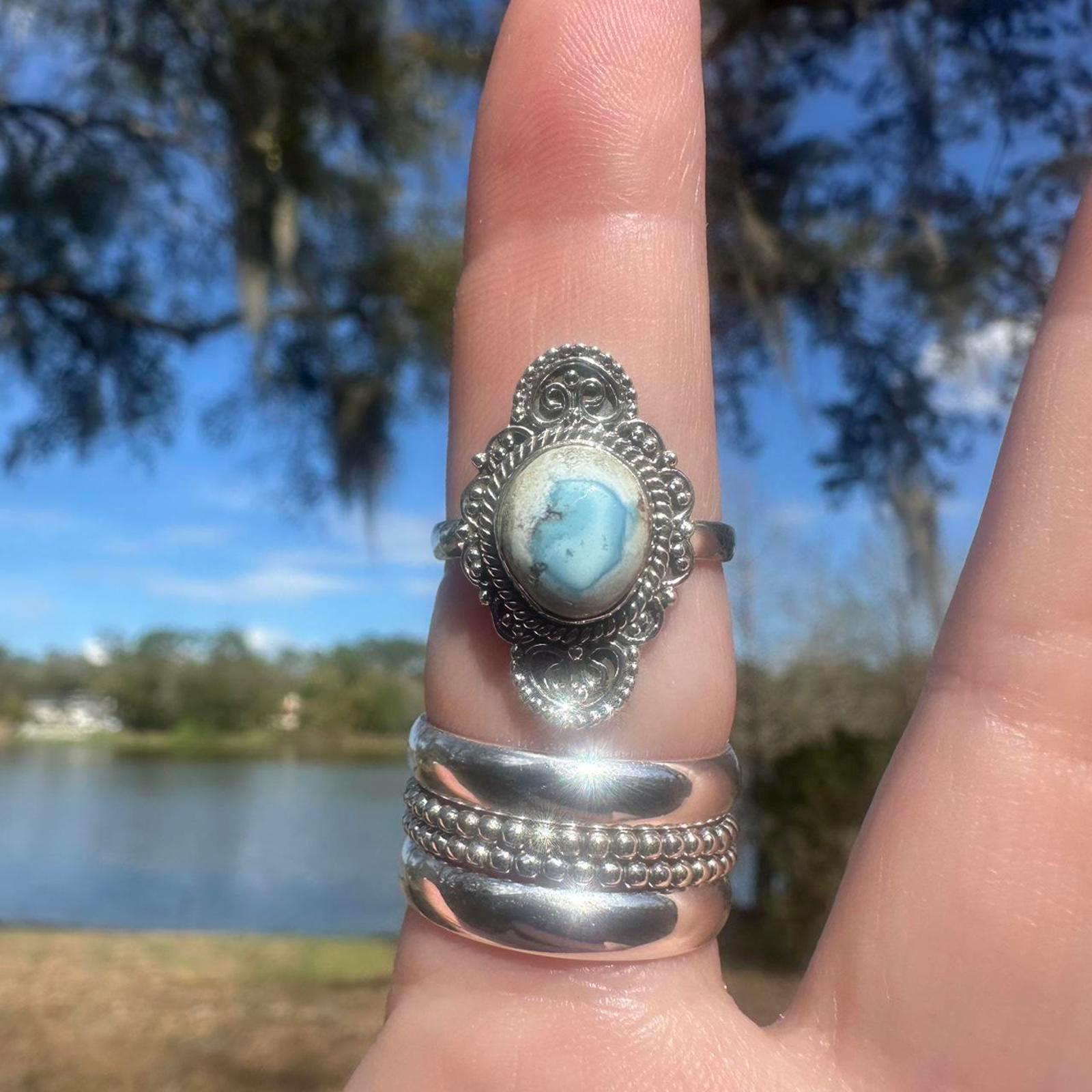 Sterling Silver Blue Kingman Turquoise Ring - Size 7.5