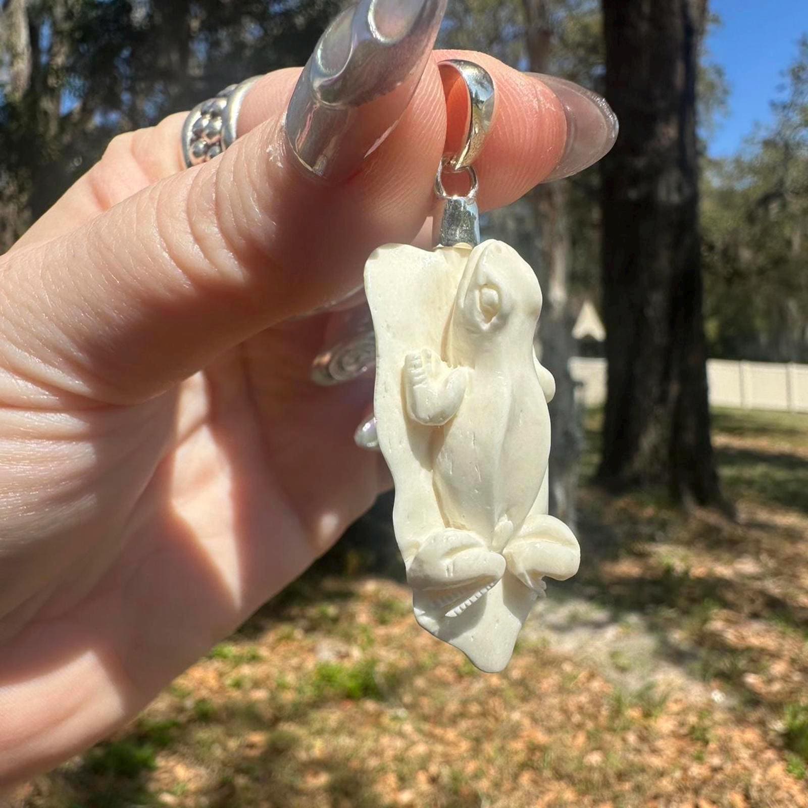 925 Sterling Silver Frog & Leaf Bone Pendant.