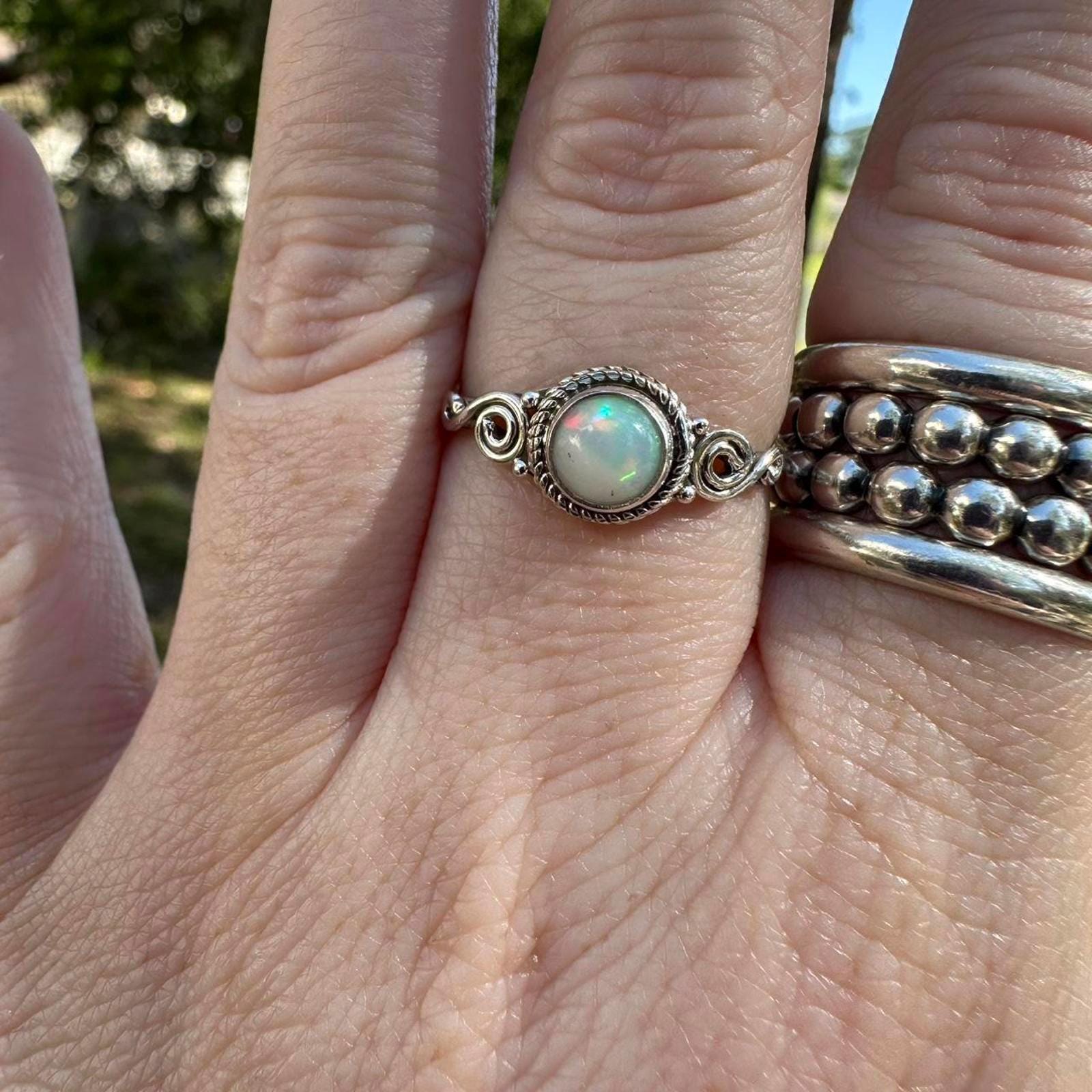 925 Sterling Silver Ethiopian Opal Spiral Detail Ring Size 10